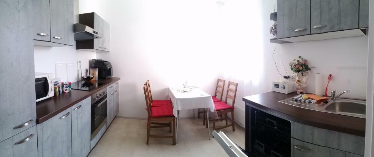 Apartment Nahe Rosenhuegel เวียนนา ภายนอก รูปภาพ